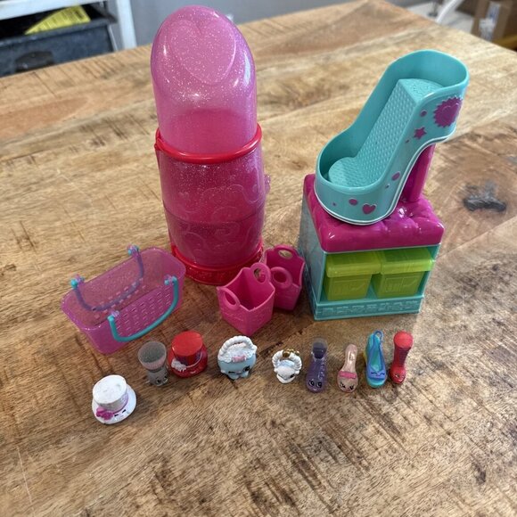 SHOPKINS Shoe Dazzle Pieces Lipstick  Accessories See Photos For Included Items - Picture 2 of 7